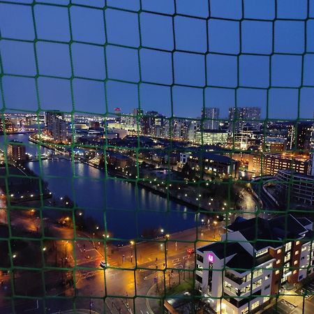 Quayside Penthouse 2 Bedroom Ensuite Near Media City & Manchester United Eksteriør billede