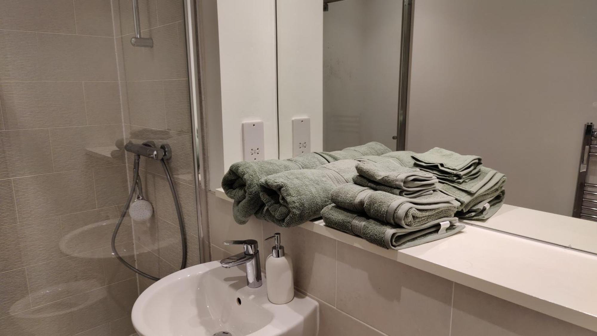 Quayside Penthouse 2 Bedroom Ensuite Near Media City & Manchester United Eksteriør billede